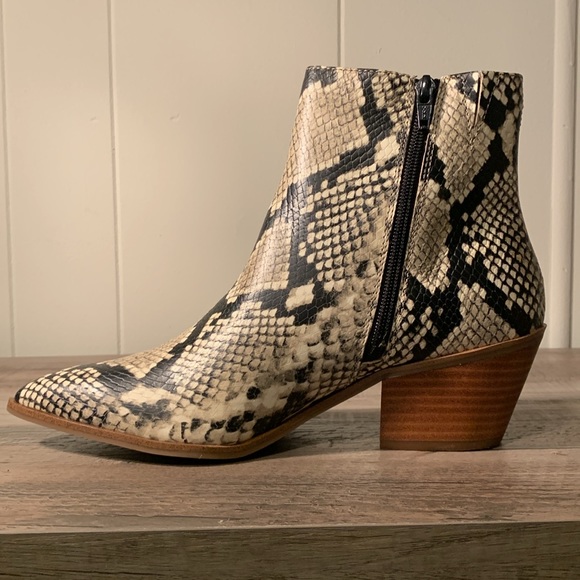 NIB Aldo Drelieua snakeskin booties - Picture 4 of 8